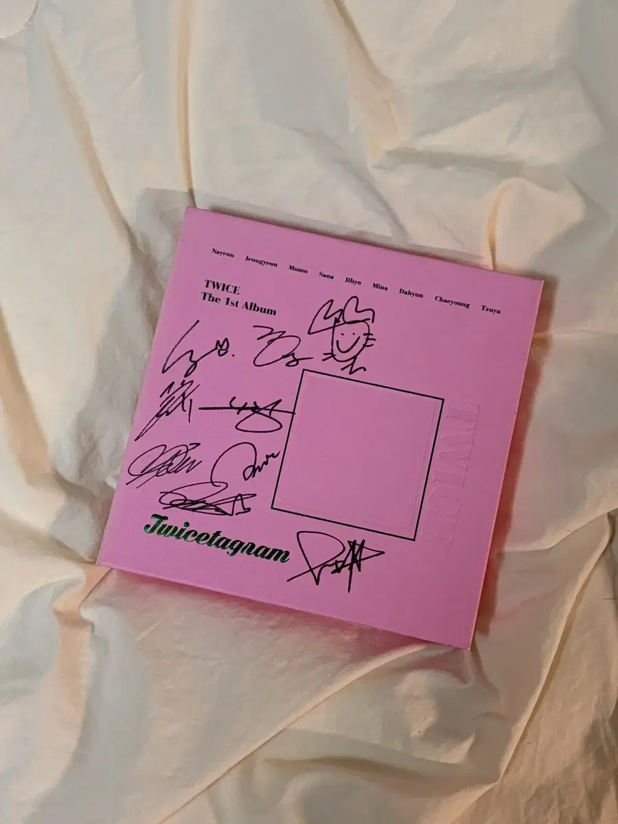 TWICE | 트와이스 Twice autographed album #트와이스,#싸인앨범